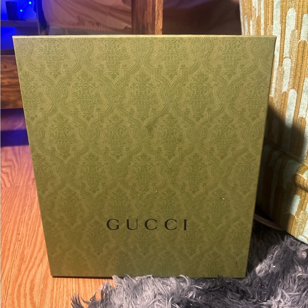GUCCI Luxury Edition Empty Gift and Louis empty gift box!
